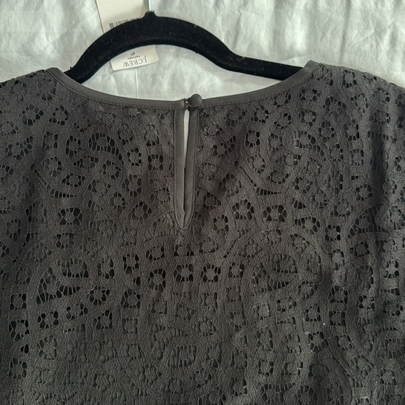 🎄J. Crew black lace top with 3/4 sleeves. Size 6. NWT. - Picture 5 of 11